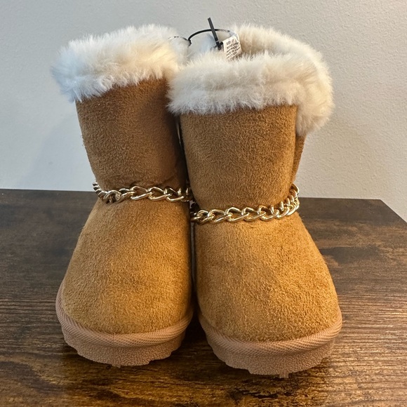 Bebe Girl Baby/Toddler Faux Fur Boots NWT Various Sizes - Picture 2 of 5